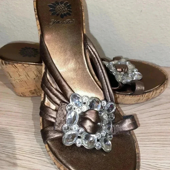 Yellow Box Bronze Platform Sandals With Bling - Picture 1 of 6